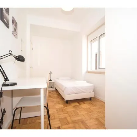 Apartment Houze_4 Bedroom Near Jardim Zoologico